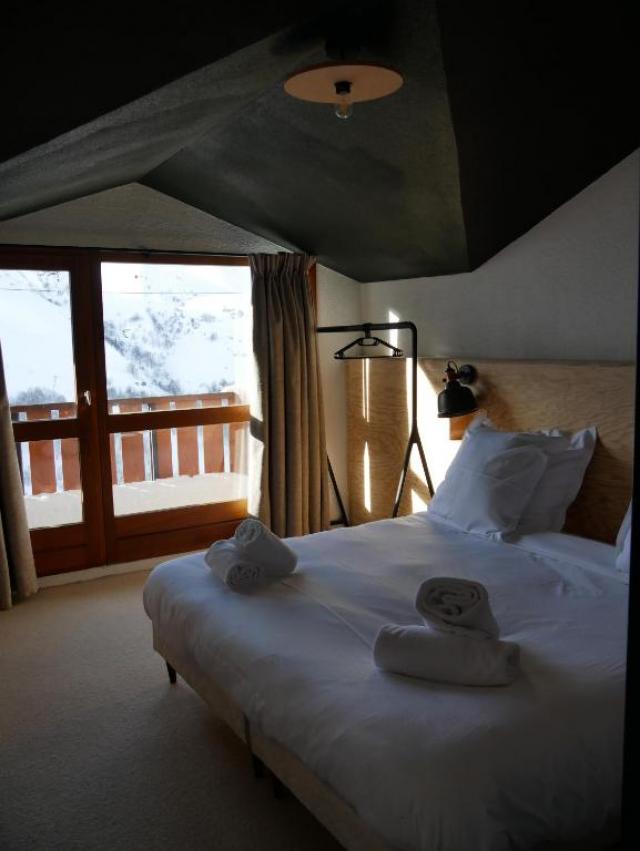 Alpeen Hotel