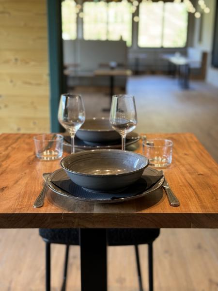 Alpeen Hotek - Room Directory - Dinner