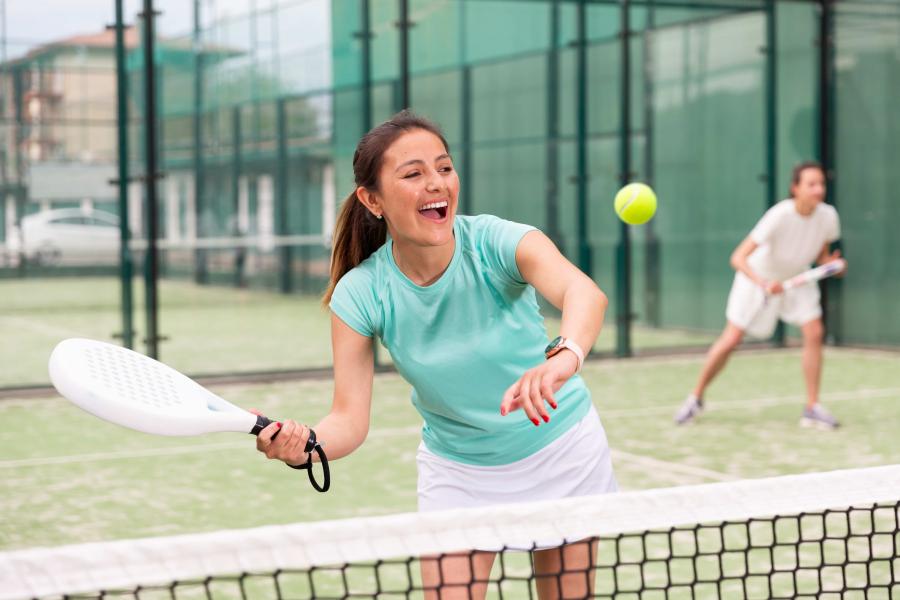 Alpeen Hotel - Tennis and outdoor sports